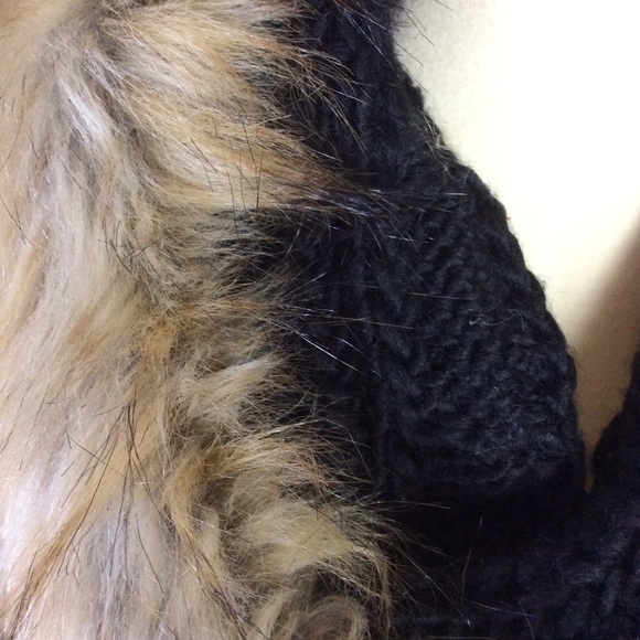 Coco + Carmen Faux Fur & Black Knit Infinity Scarf - Picture 2 of 4
